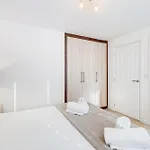Cherry Banks 5 Bedroom And 3 Bathroom House Σπίτι διακοπών *