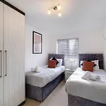 Σπίτι διακοπών Cherry Banks 5 Bedroom And 3 Bathroom House Μπρίστολ