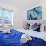 בית נופש Cherry Banks 5 Bedroom And 3 Bathroom House *