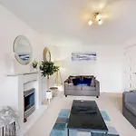Cherry Banks 5 Bedroom And 3 Bathroom House *