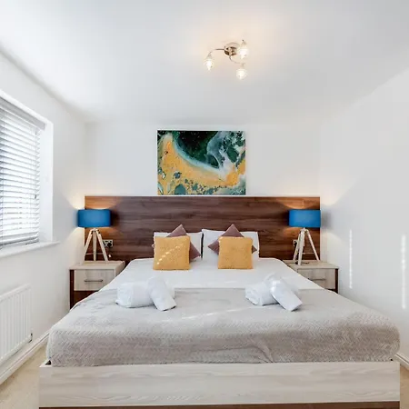 Prázdninový dům Cherry Banks 5 Bedroom And 3 Bathroom House Bristol