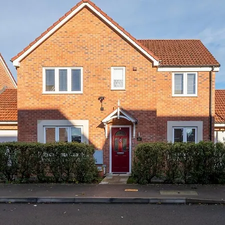 Cherry Banks 5 Bedroom And 3 Bathroom House *