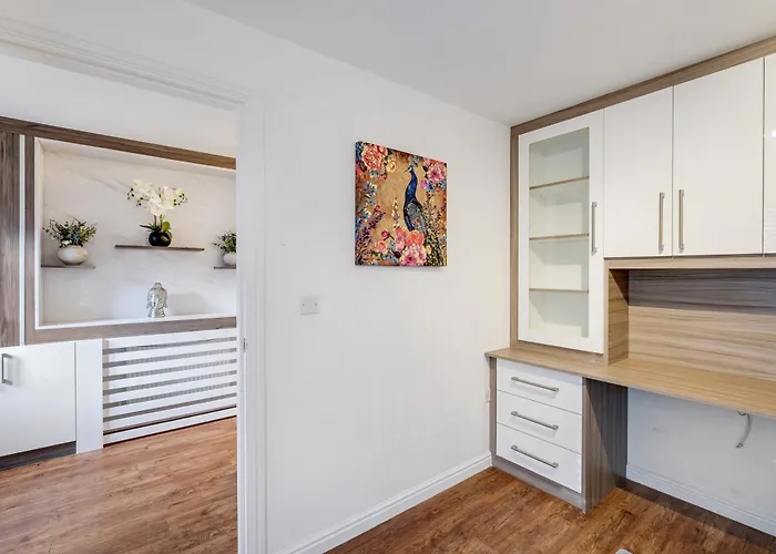 Cherry Banks 5 Bedroom And 3 Bathroom House בית נופש