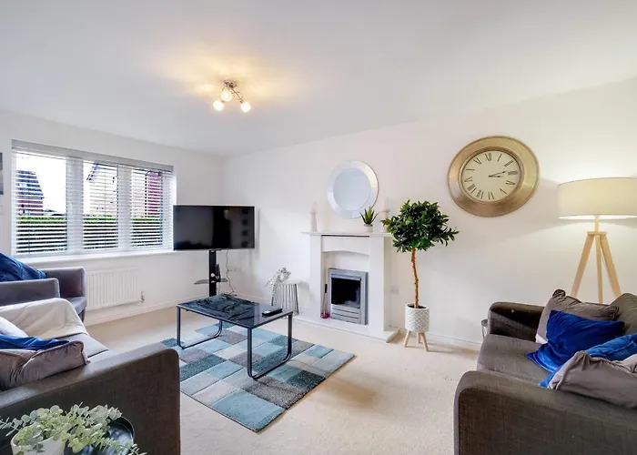 Holiday home Cherry Banks 5 Bedroom And 3 Bathroom House Bristol