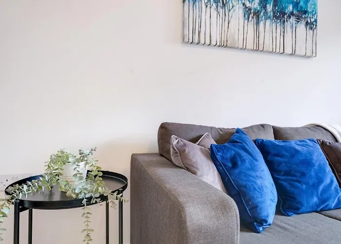 Cherry Banks 5 Bedroom And 3 Bathroom House