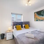 Cherry Banks 5 Bedroom And 3 Bathroom House Дом отдыха *
