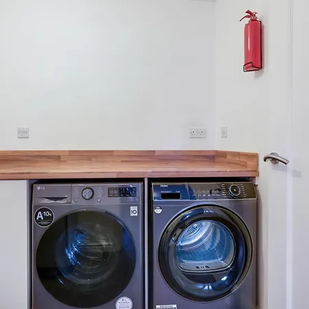 Сasa de vacaciones Cherry Banks 5 Bedroom And 3 Bathroom House