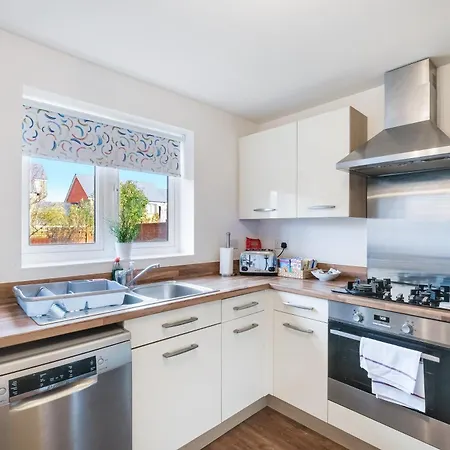 Semesterbostad Cherry Banks 5 Bedroom And 3 Bathroom House *