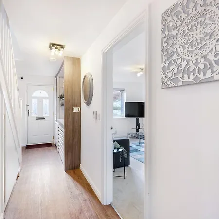 Cherry Banks 5 Bedroom And 3 Bathroom House