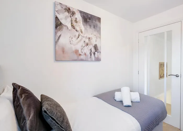 Cherry Banks 5 Bedroom And 3 Bathroom House Nyaraló Bristol