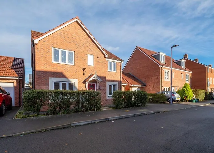 Cherry Banks 5 Bedroom And 3 Bathroom House *