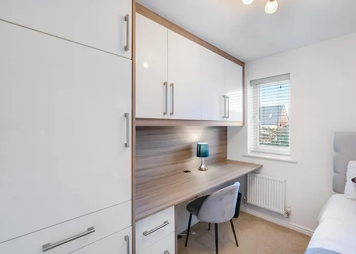 Cherry Banks 5 Bedroom And 3 Bathroom House Semesterbostad *